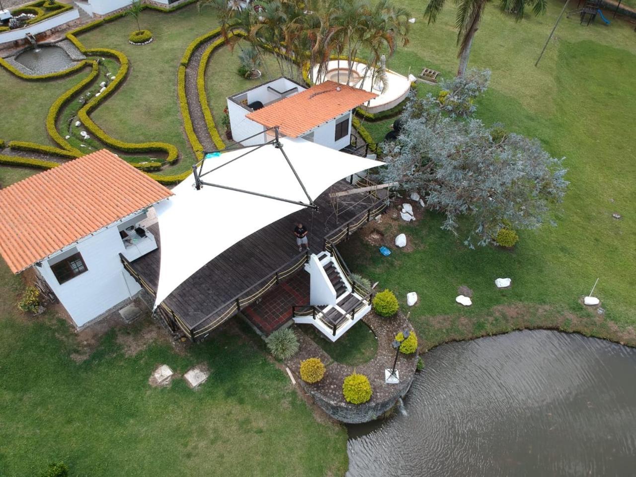 Hotel Maca Lago Калима Экстерьер фото