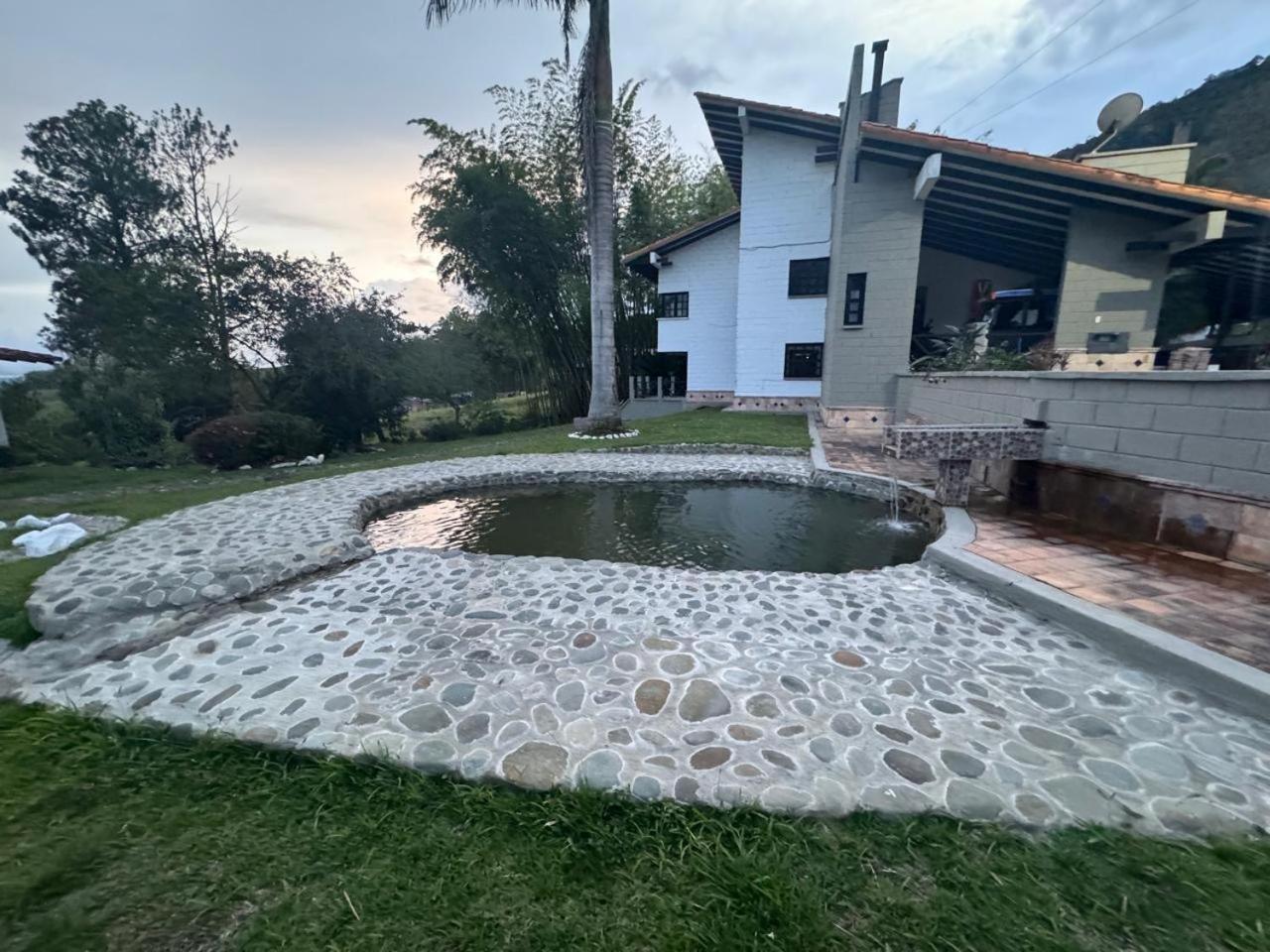 Hotel Maca Lago Калима Экстерьер фото